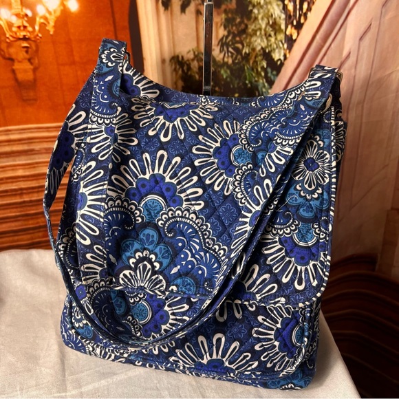 Vera Bradley Bohemian Messenger Adjustable Crossbody Bag, zip close and magnetic - Picture 15 of 16